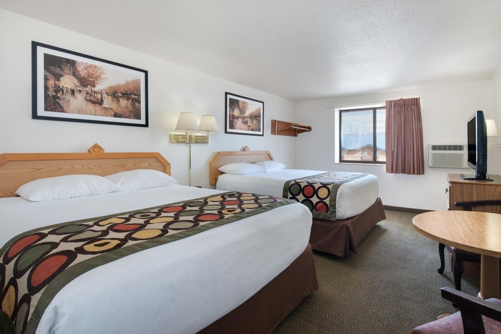 Serena Inn & Suites Of Rapid City Εξωτερικό φωτογραφία