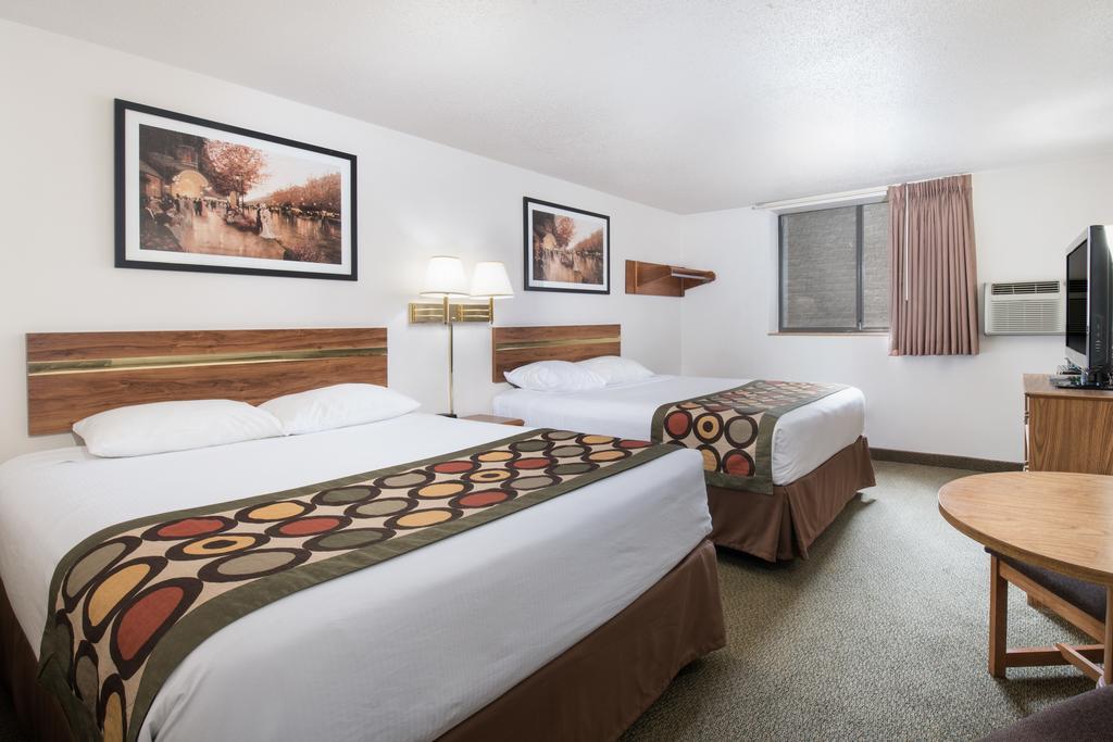 Serena Inn & Suites Of Rapid City Εξωτερικό φωτογραφία