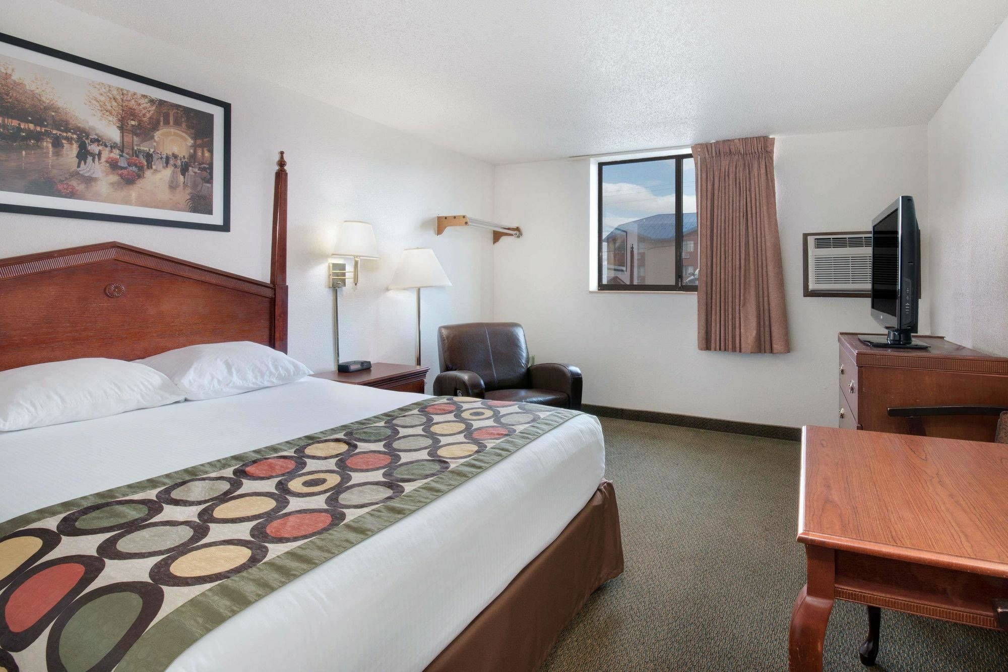 Serena Inn & Suites Of Rapid City Εξωτερικό φωτογραφία