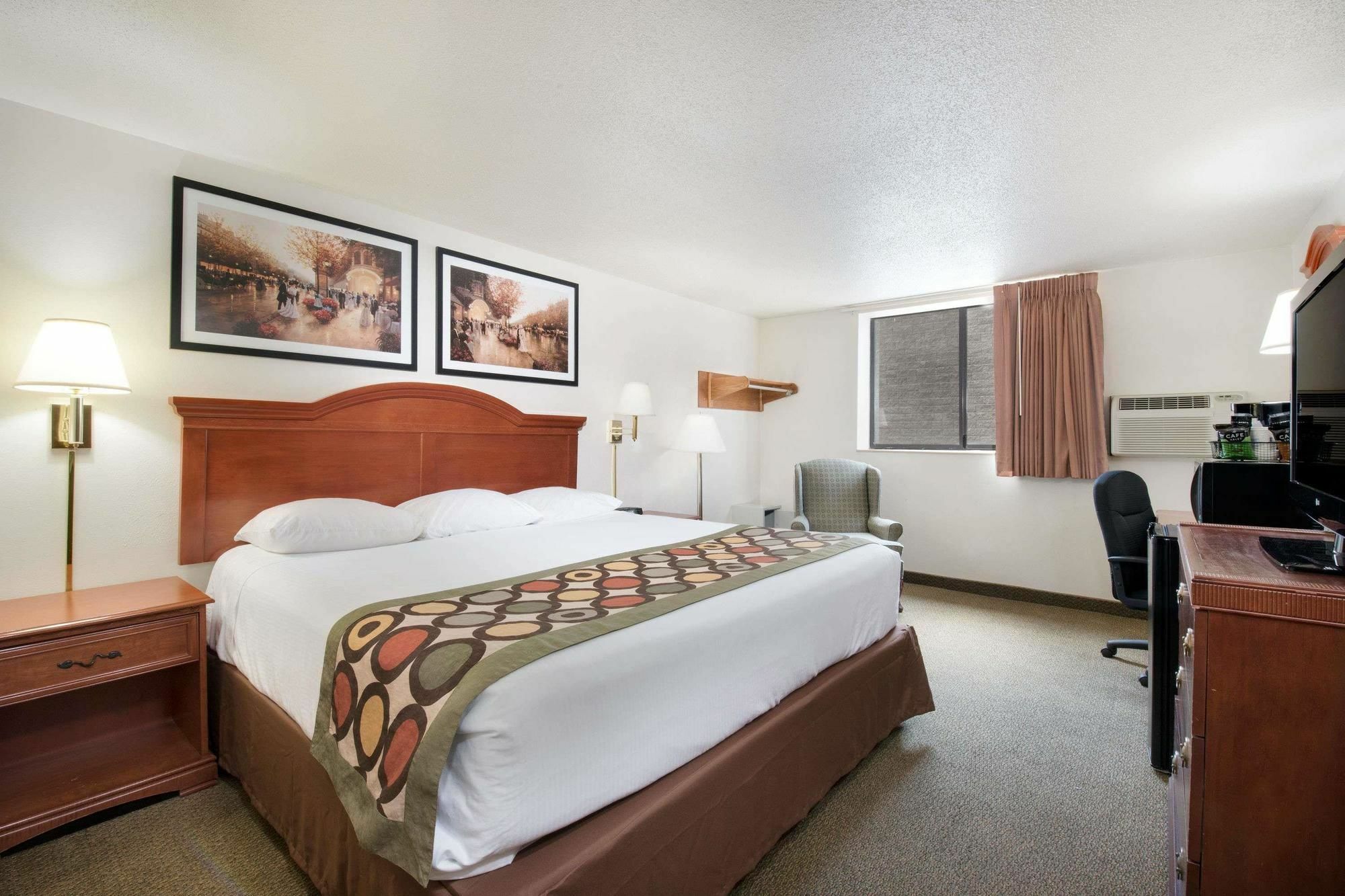 Serena Inn & Suites Of Rapid City Εξωτερικό φωτογραφία